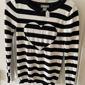Neiman Marcus Black & White Striped Heart Sweater 🤍🖤 XS